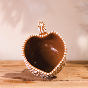 Tierra Heart Mug