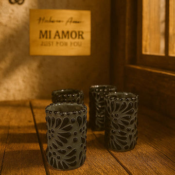 Midnight Elegance - Heart Shot Glass / Set of 4